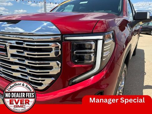 Used 2023 GMC Sierra 1500 Denali w/ Denali Reserve Package AWD/4WD image 13