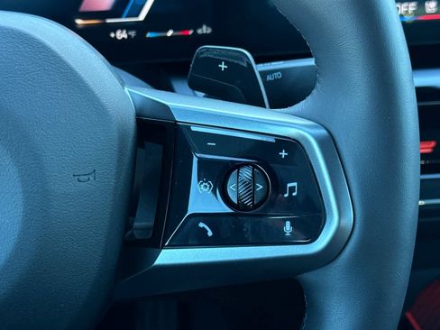 Used 2025 BMW 530i w/ M Sport Package image 26