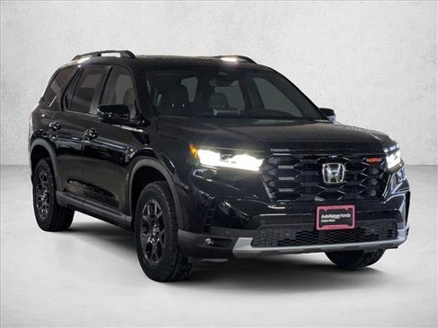 New 2025 Honda Pilot TrailSport image 7