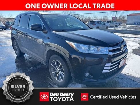 Certified 2017 Toyota Highlander XLE image 1