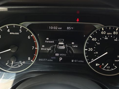 Used 2023 Nissan Rogue S AWD/4WD image 12