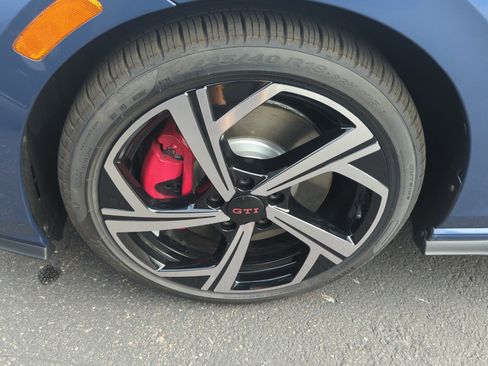 New 2026 Volkswagen GTI SE image 25