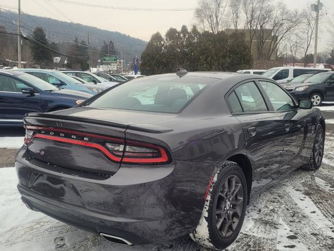 Used 2018 Dodge Charger GT image 8