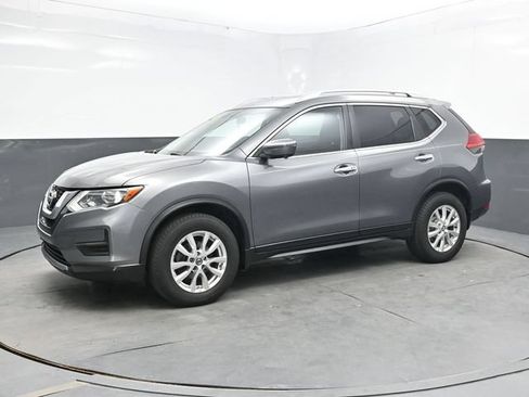 Used 2017 Nissan Rogue SV w/ SV Premium Package AWD/4WD image 3
