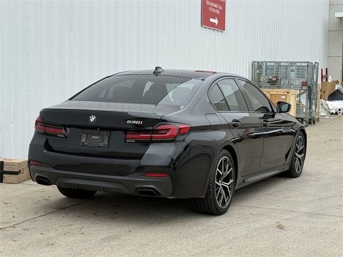 Used 2021 BMW 530i 530i w/ M Sport Package image 4