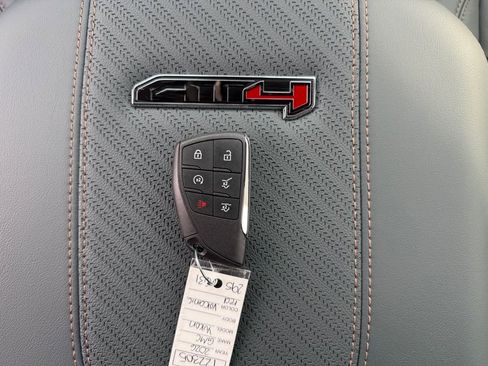 New 2026 GMC Yukon AT4 w/ AT4 Premium Plus Package AWD/4WD image 40