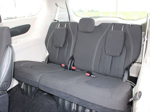 Used 2024 Chrysler Voyager LX FWD image 12