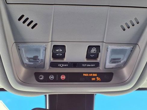 Certified 2023 GMC Terrain SLE w/ Driver Convenience Package image 18