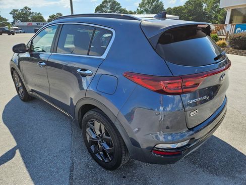 Used 2020 Kia Sportage S w/ S FWD Sunroof Package image 4
