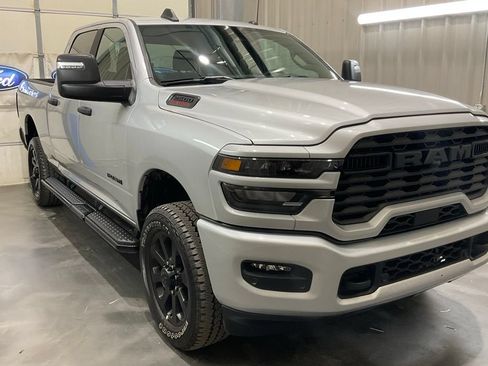 Used 2026 RAM 2500 Big Horn AWD/4WD image 2