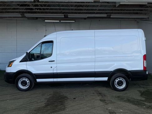 Used 2022 Ford Transit 150 Medium Roof image 2