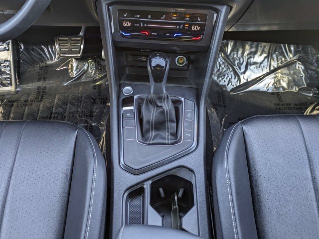 Used 2024 Volkswagen Tiguan SE R-Line FWD image 20