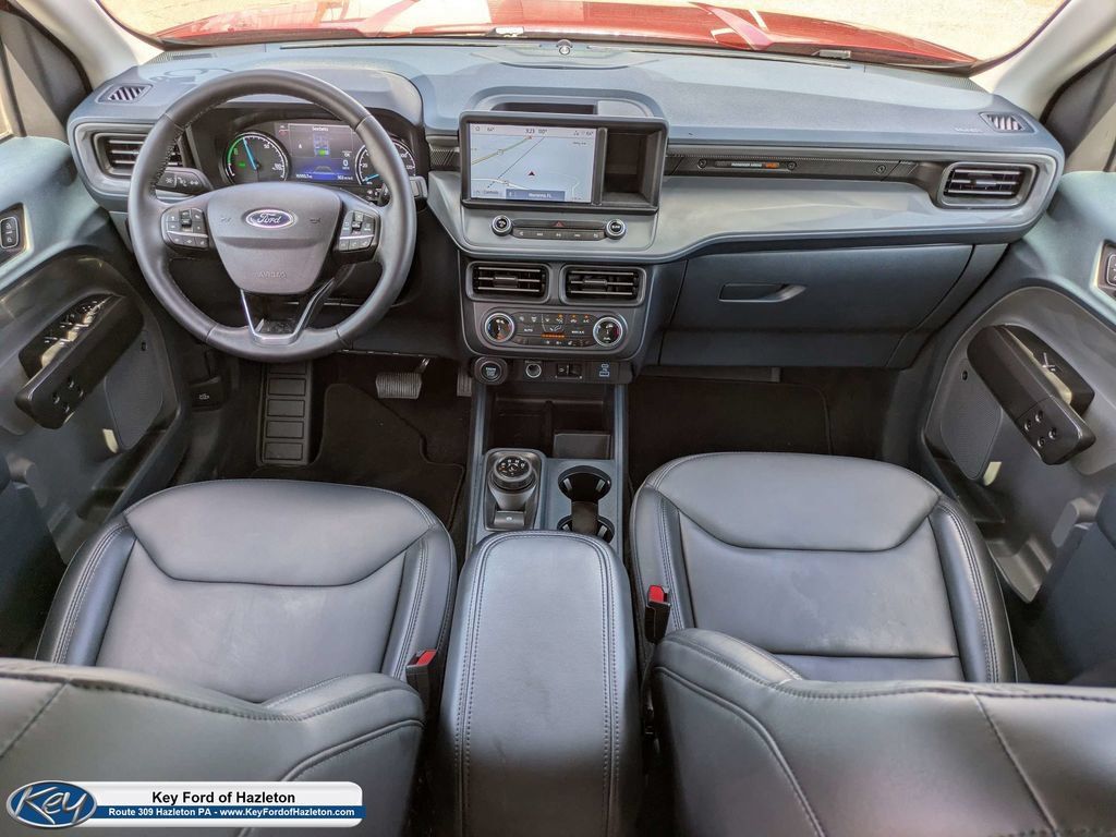 Used 2024 Ford Maverick Lariat w/ Black Appearance Package FWD image 17