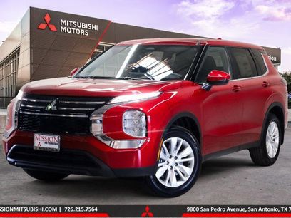 New 2025 Mitsubishi Outlander ES