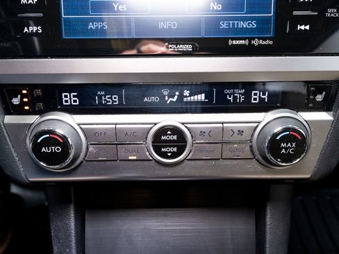 Used 2016 Subaru Outback 3.6R Limited image 23