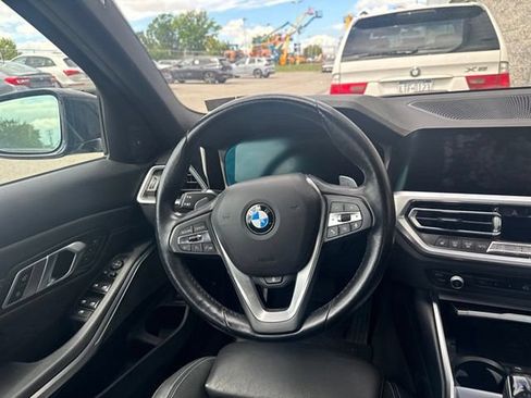 Used 2021 BMW 330i xDrive Sedan w/ Premium Package AWD/4WD image 17