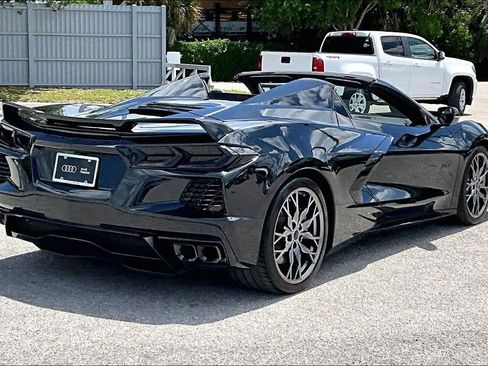 Used 2023 Chevrolet Corvette Stingray Premium Conv w/ Z51 Performance Package RWD image 5
