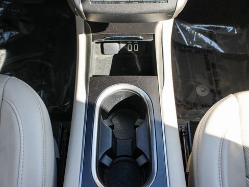 Used 2017 Lincoln MKC Reserve w/ Lincoln MKC Climate Package image 19