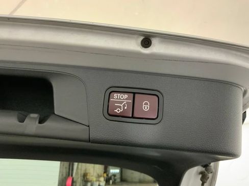 Used 2016 Mercedes-Benz GLC 300 4MATIC image 40