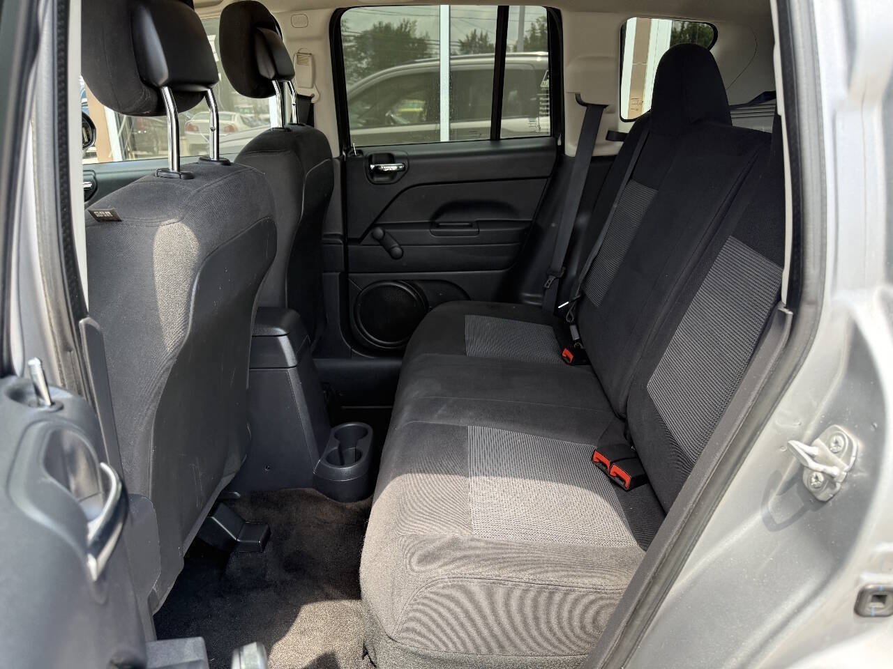 Used 2014 Jeep Compass Sport FWD image 12