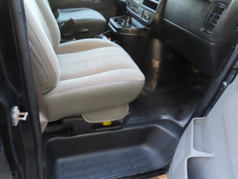 Used 2020 Chevrolet Express 2500 w/ Driver Convenience Package RWD image 12
