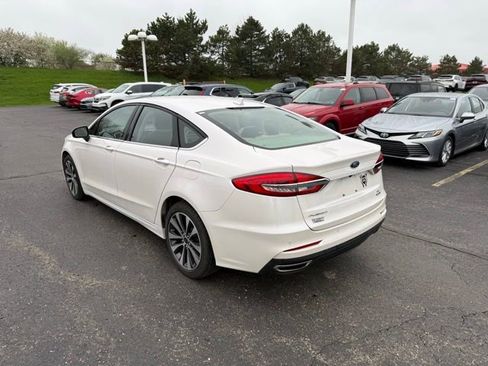 Used 2020 Ford Fusion SE AWD/4WD image 2