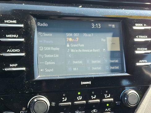 Used 2020 Toyota Camry LE image 16