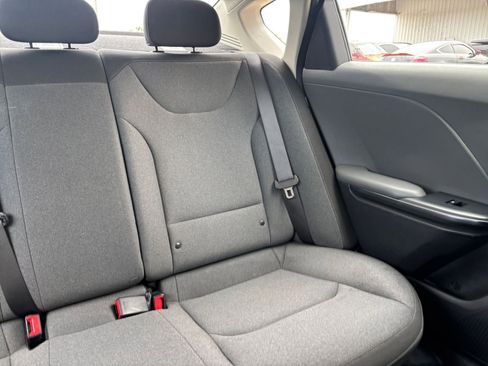 Used 2025 Kia K4 FWD image 36