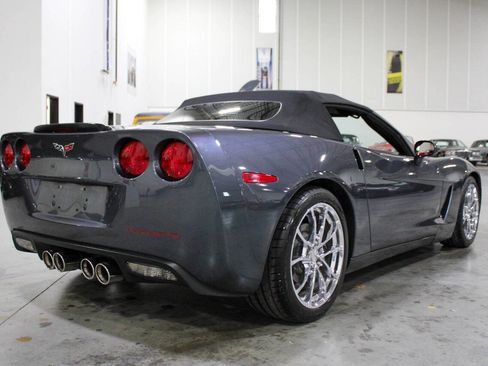 Used 2013 Chevrolet Corvette Convertible image 23