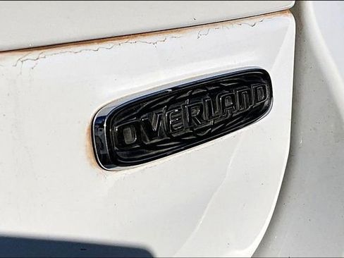 Used 2023 Jeep Grand Cherokee Overland w/ Advanced Protech Group III image 8