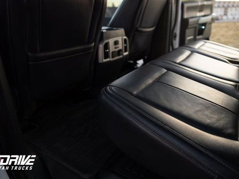 Used 2022 Ford F350 Lariat w/ Lariat Ultimate Package image 19