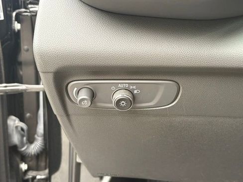Certified 2023 Buick Envision Preferred FWD image 30