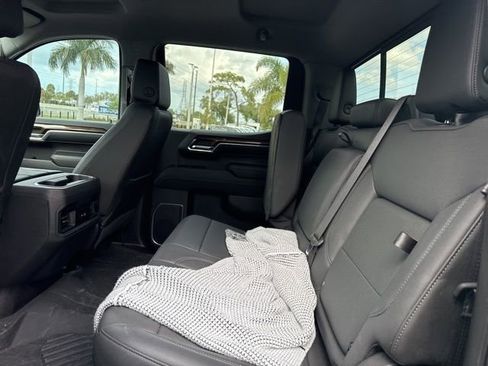 Used 2023 Chevrolet Silverado 1500 LT Trail Boss w/ LT Trail Boss Premium Package image 10