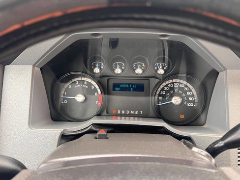 Used 2016 Ford F250 XL w/ Power Equipment Group image 19