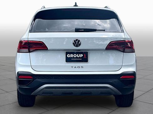 Used 2023 Volkswagen Taos S w/ Driver Assistance Package FWD image 5