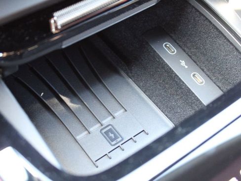 New 2026 Porsche Cayenne Turbo image 28