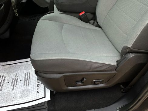 Used 2023 RAM 1500 Classic SLT image 12