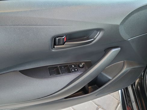 Certified 2025 Toyota Corolla LE image 11