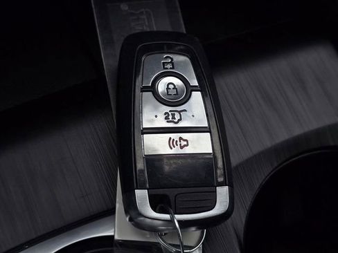 Used 2025 Ford Escape ST-Line AWD/4WD image 37