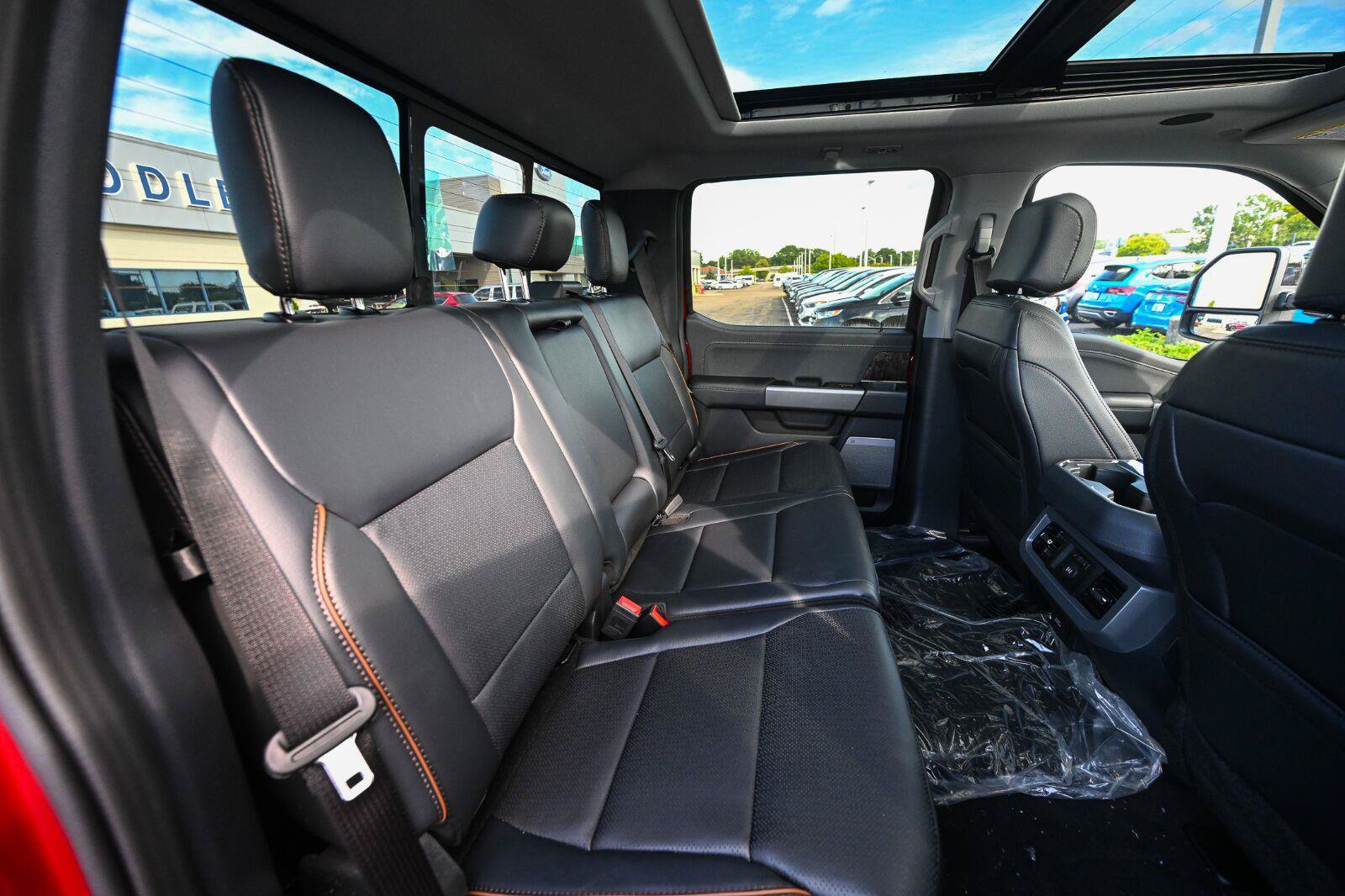 New 2026 Ford F350 Lariat w/ Lariat Ultimate Package AWD/4WD image 26