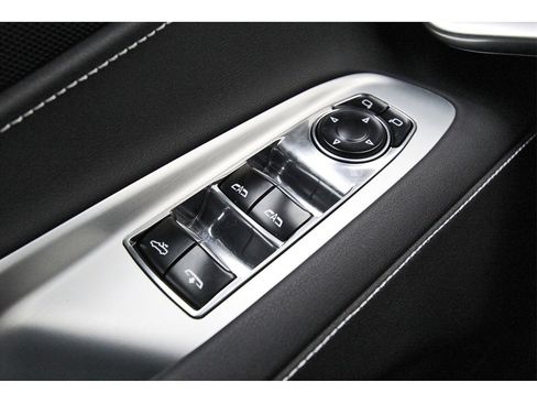 Used 2023 Chevrolet Corvette Stingray Convertible w/ 1LT image 17