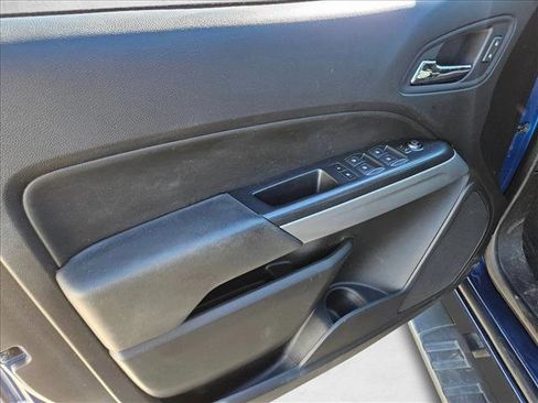 Used 2019 Chevrolet Colorado LT w/ LT Convenience Package image 13