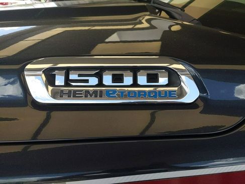 Used 2021 RAM 1500 Laramie AWD/4WD image 13