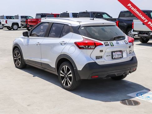 Used 2019 Nissan Kicks SV FWD image 8