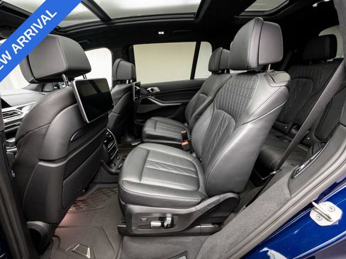 Used 2021 BMW ALPINA XB7 AWD/4WD image 16