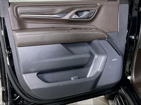 Used 2024 GMC Yukon XL Denali image 22