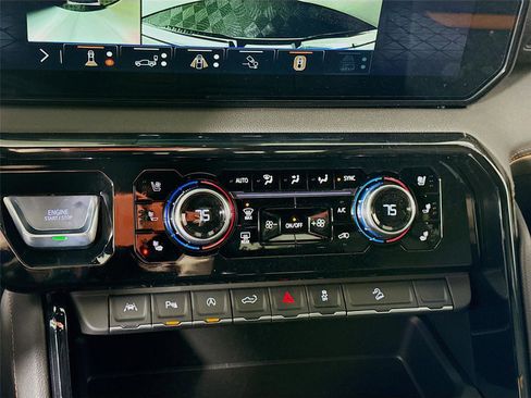 New 2026 GMC Sierra 1500 AT4 w/ AT4 Premium Package AWD/4WD image 10