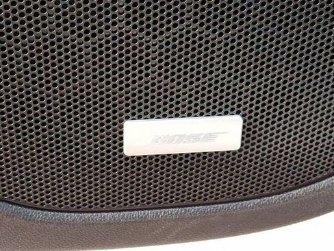 Used 2023 GMC Acadia SLE w/ Driver Convenience Package image 29