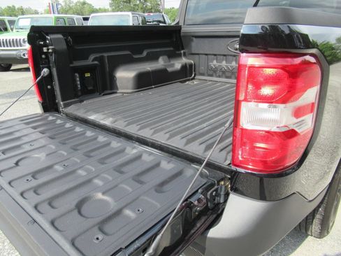 Used 2024 Ford Maverick XLT w/ XLT Luxury Package FWD image 9