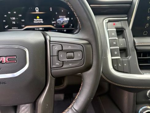Used 2023 GMC Yukon XL AT4 AWD/4WD image 36